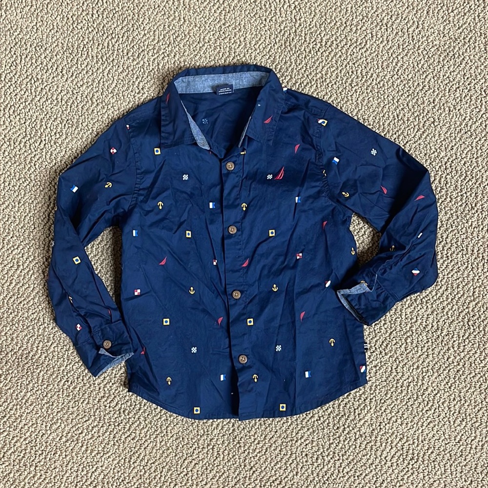 Nautica size 5 button up shirt. Great condition! See pictures!!